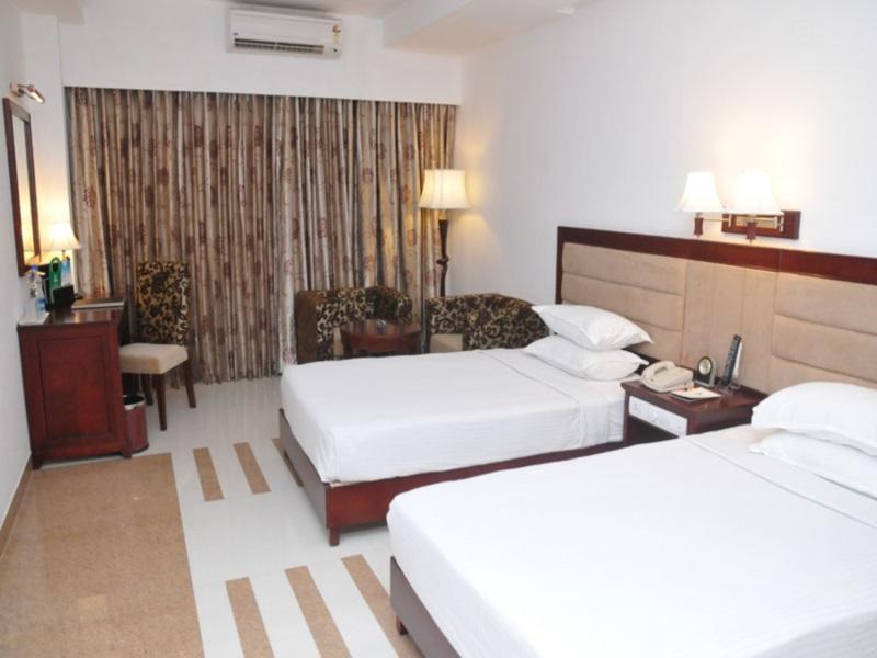 Palayankottai Rr Inn מראה חיצוני תמונה