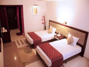 Palayankottai Rr Inn מראה חיצוני תמונה
